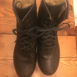 Women’s FRYE boots